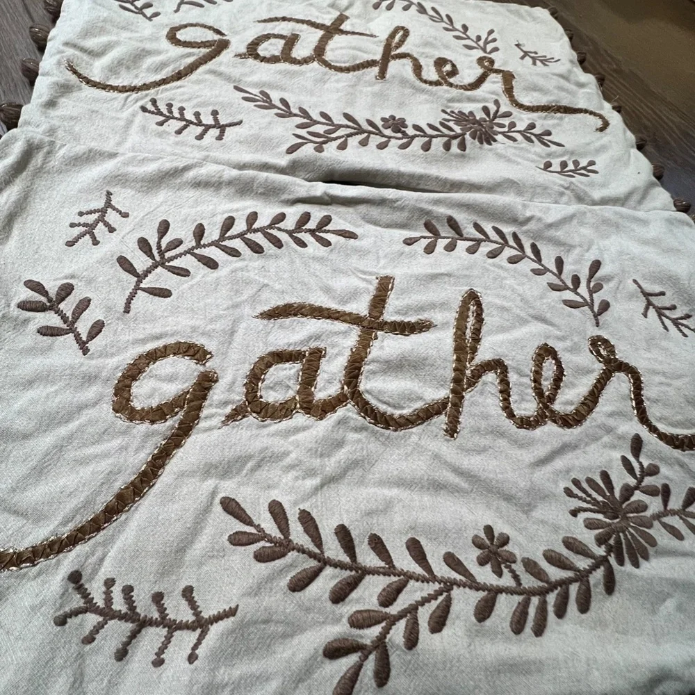 Pottery Barn Gather Embroidered 16
